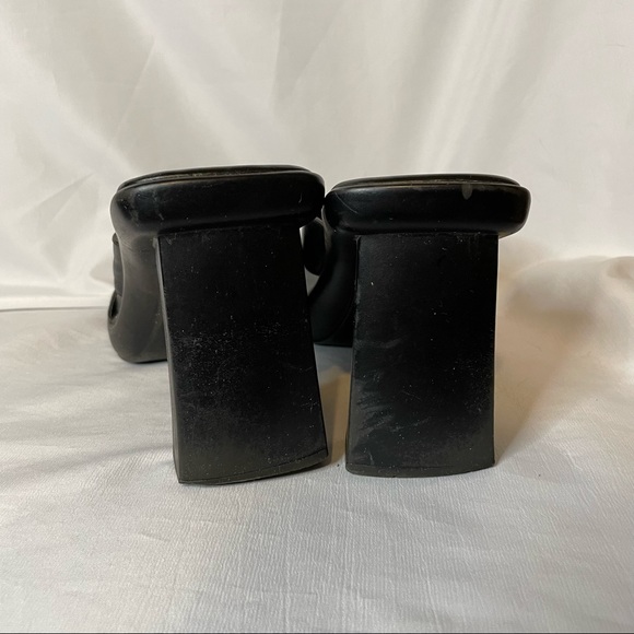 Skechers Black Vintage 90s Y2K Flower Heeled Sandals - Picture 7 of 13